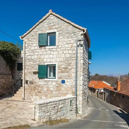 In With House Sea View Holiday home *