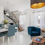 In With House Sea View * スティヴァン